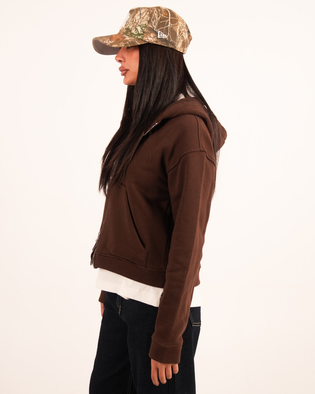 BROWN ESSENTIAL ZIP UP