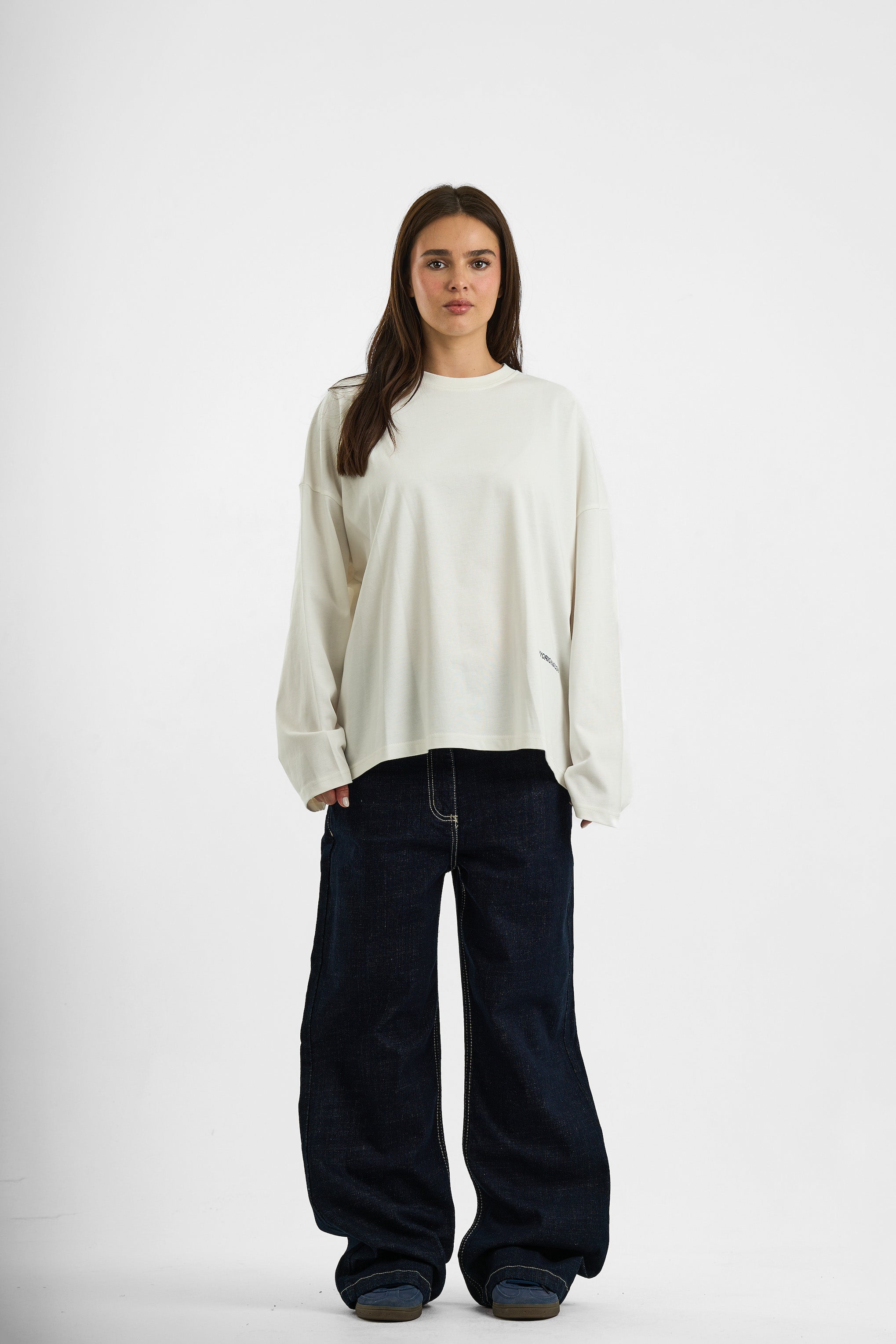WHITE BASIC LONG SLEEVE