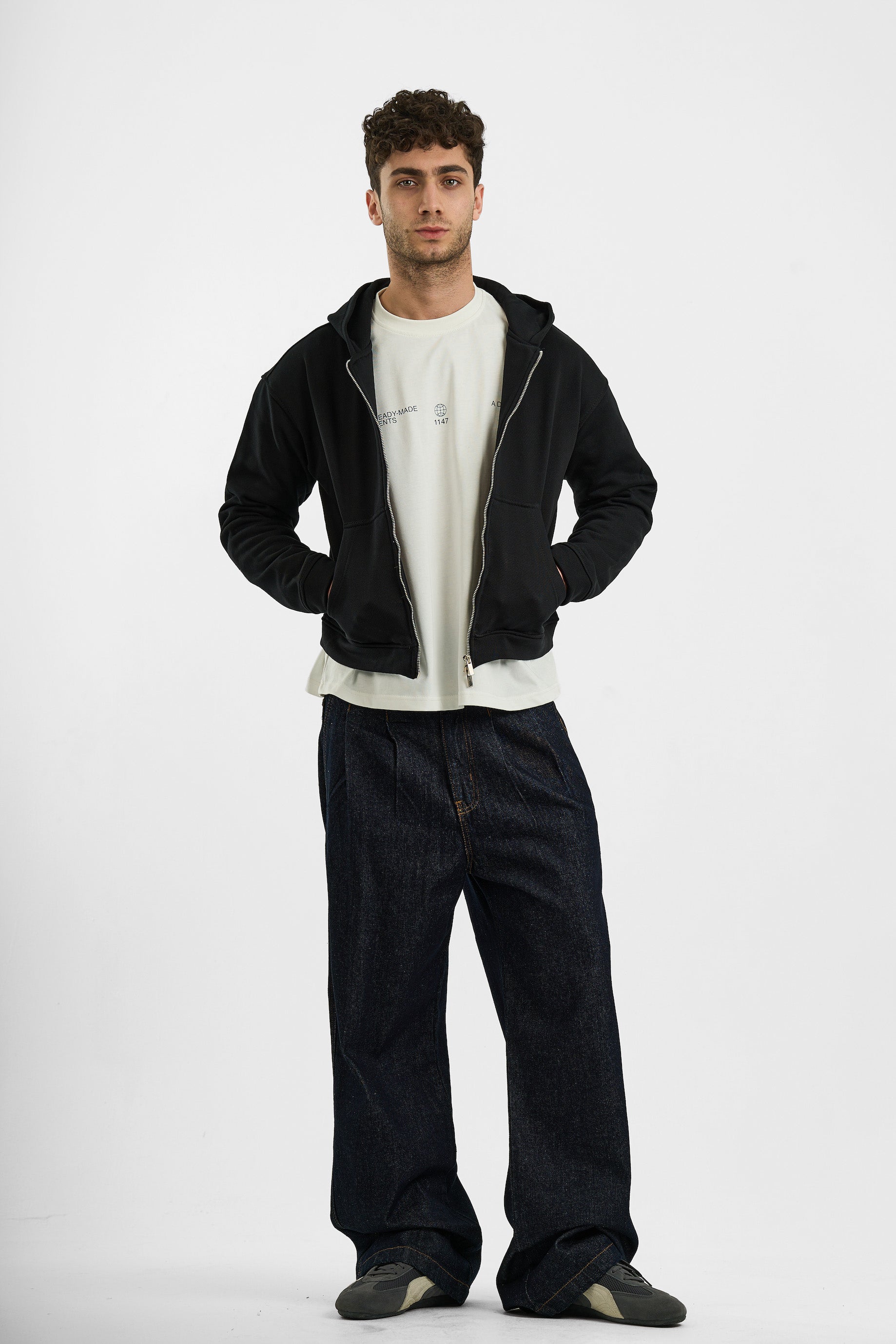 RAW BLUE DOUBLE PLEATED JEANS