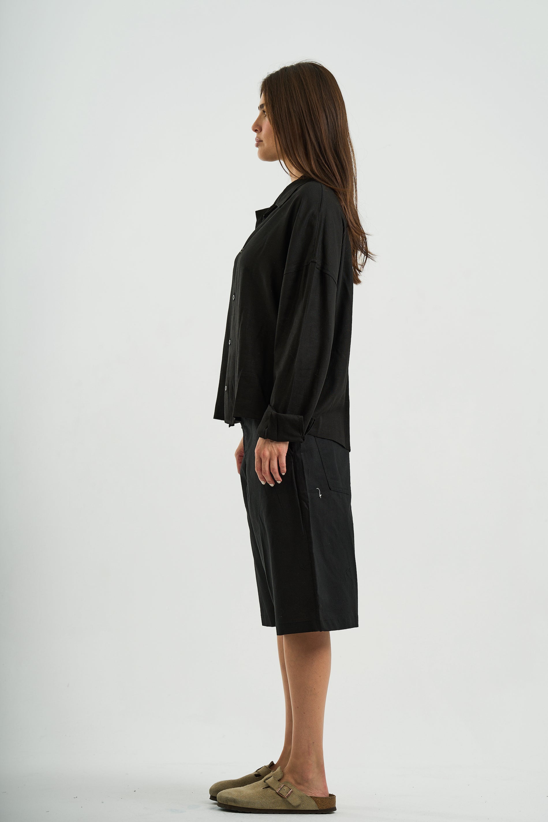 BLACK LONG SLEEVE LINEN SHIRT