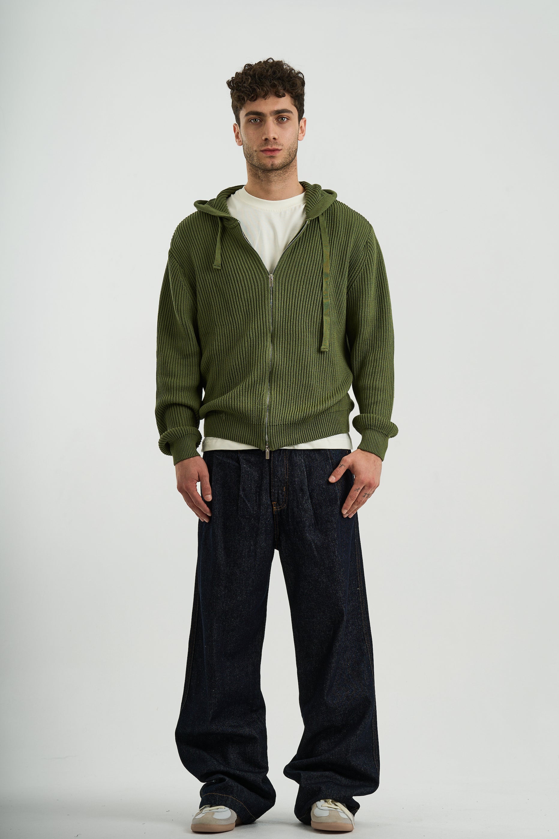OLIVE KNIT ZIPUP