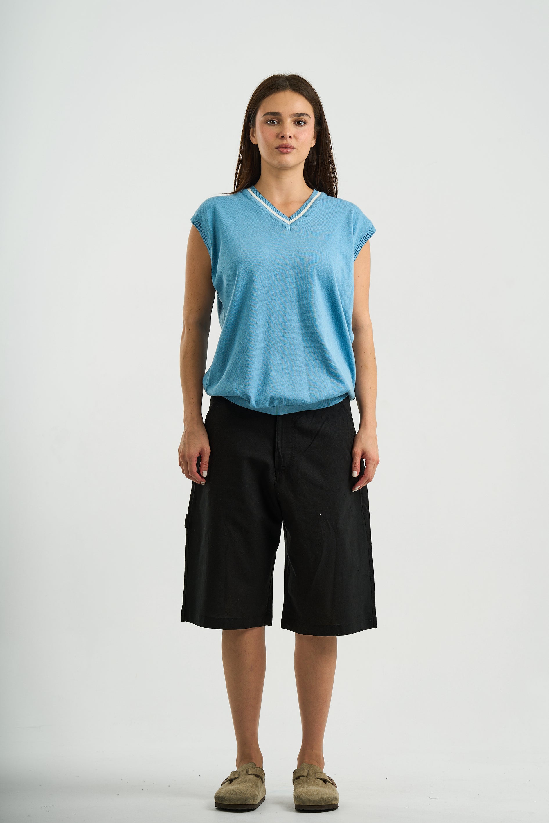 BLUE KNITTED VEST