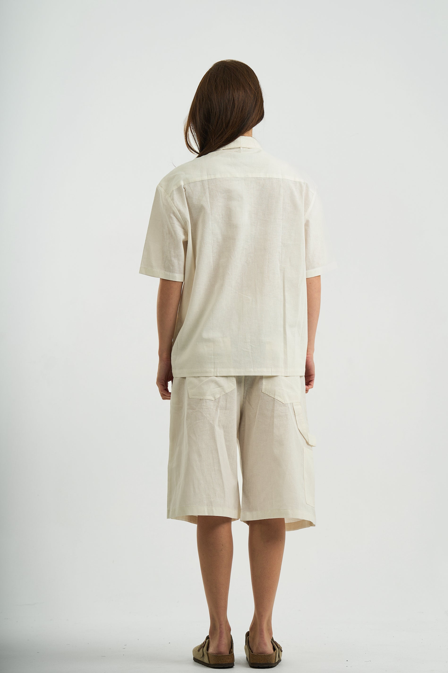 WHITE SHORT SLEEVE SHIRT