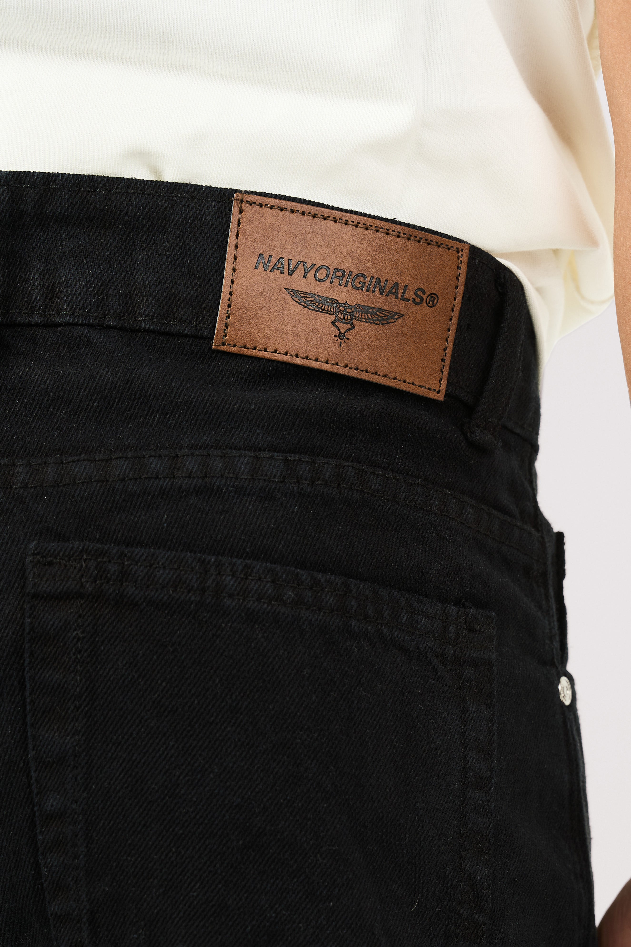 BLACK REGULAR JEANS