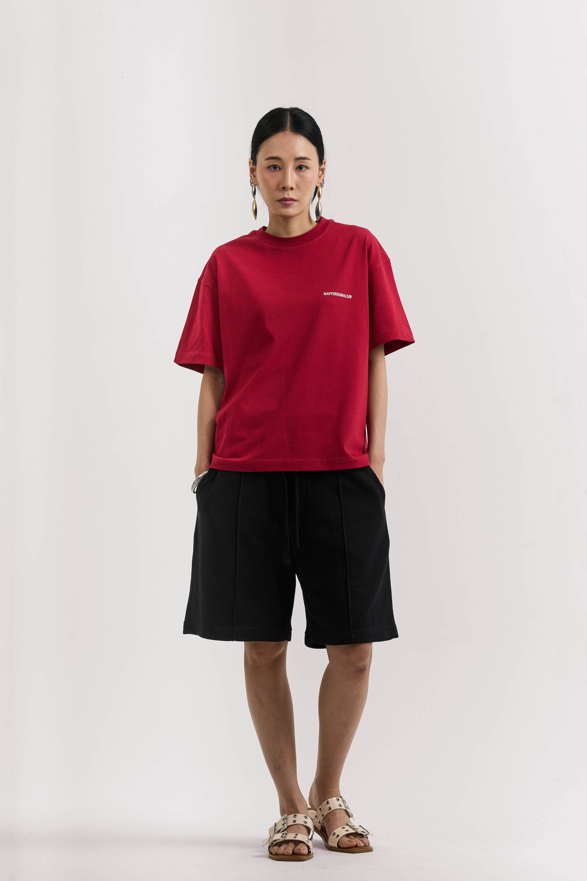 BLACK ESSENTIAL SHORT