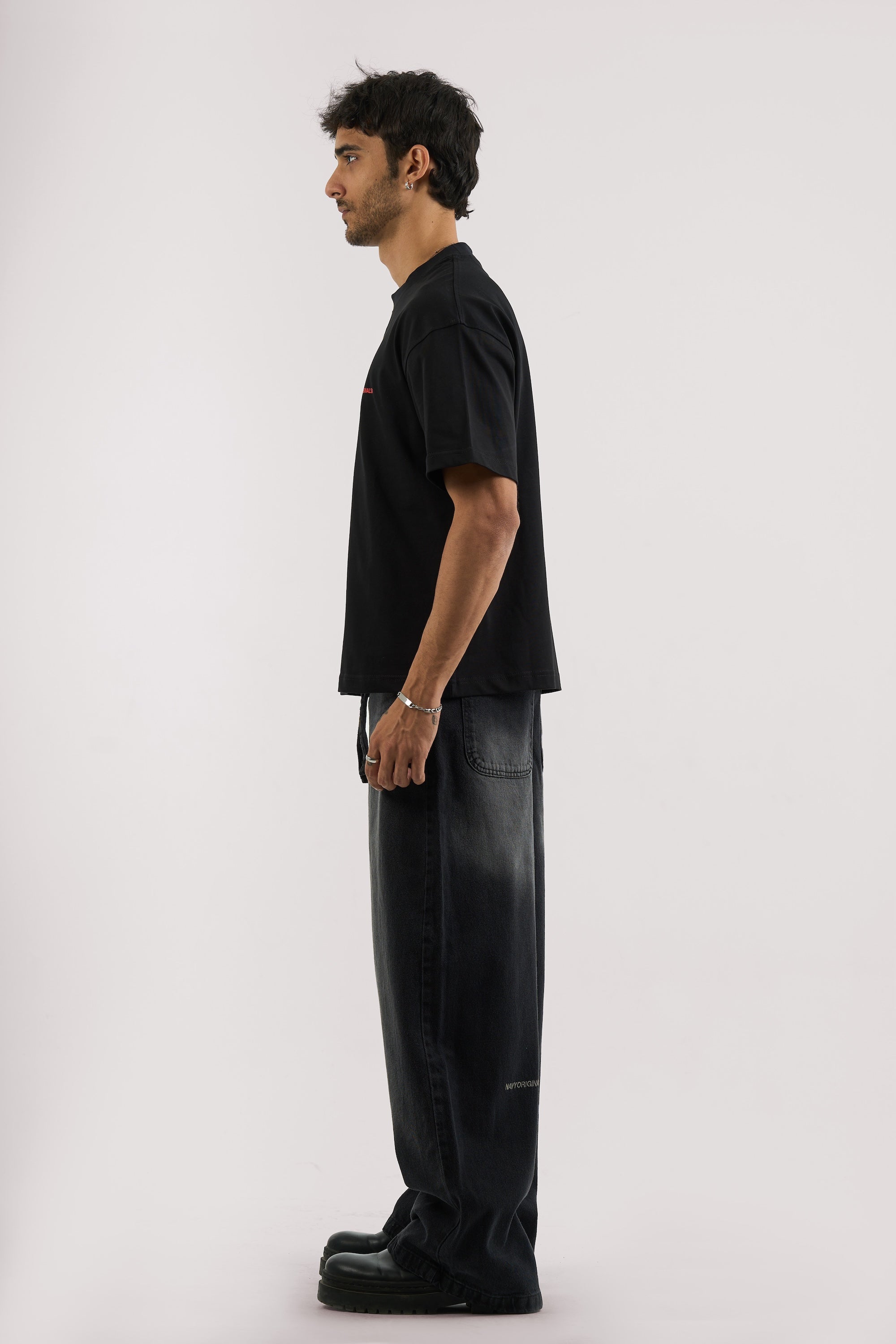 WASHED BLACK UNISEX SUPER BAGGY JEANS