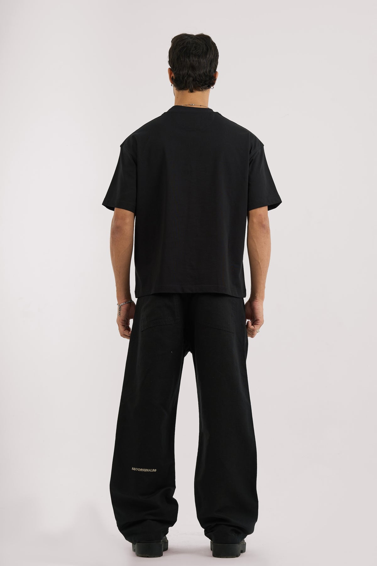 BLACK PLEATED LINEN PANTS