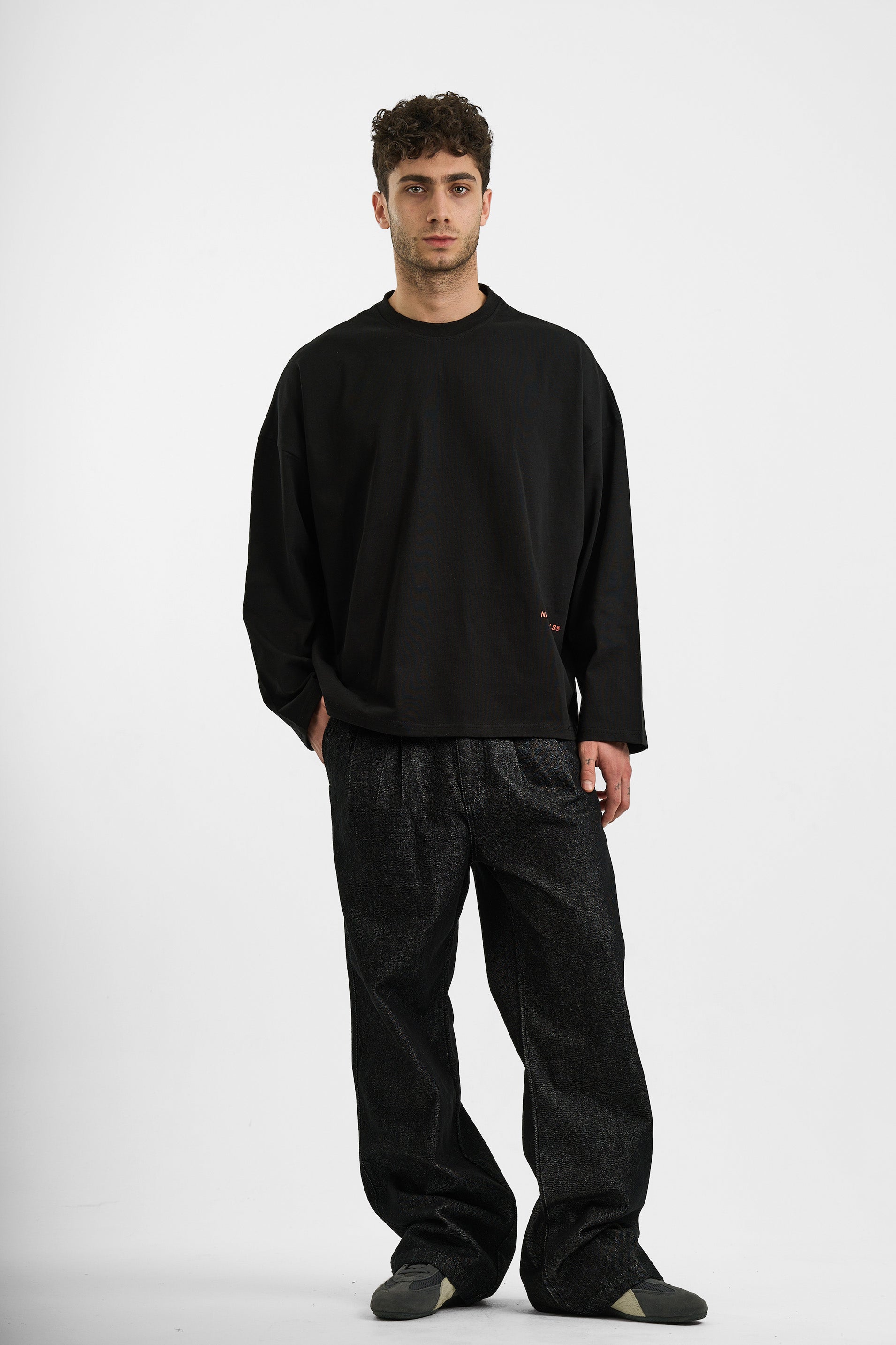 BLACK BASIC LONG SLEEVE