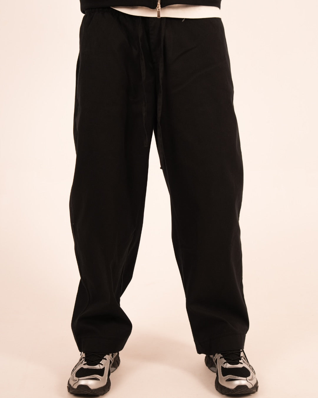 BLACK ESSENTIAL LOUNGE TROUSERS