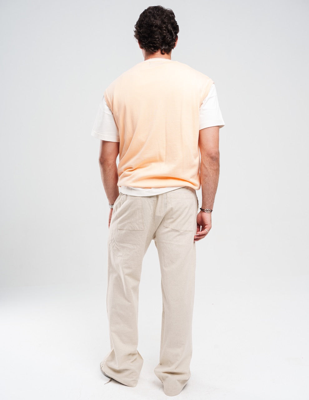 ORANGE KNITTED VEST