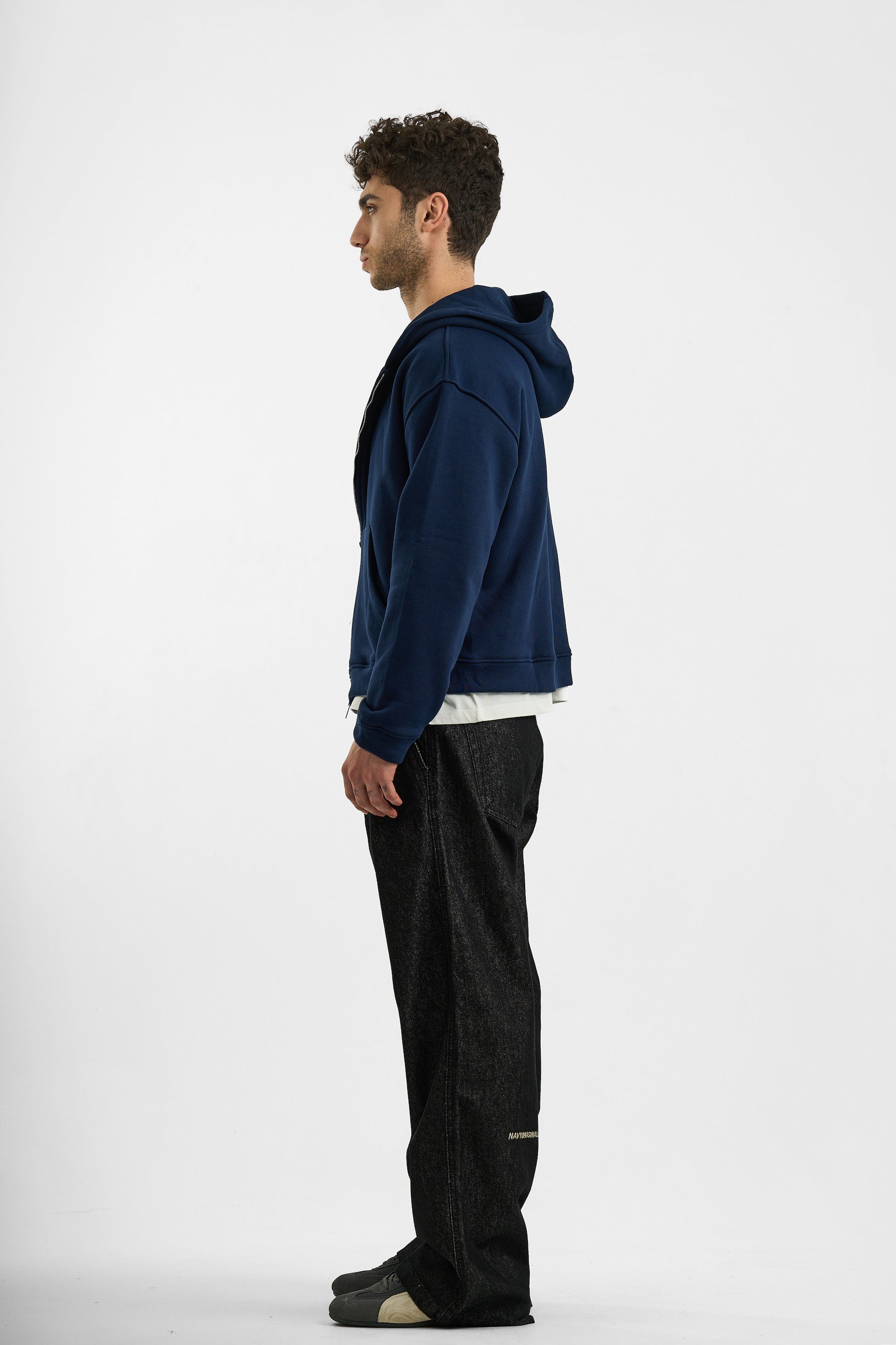 RAW BLACK DOUBLE PLEATED JEANS