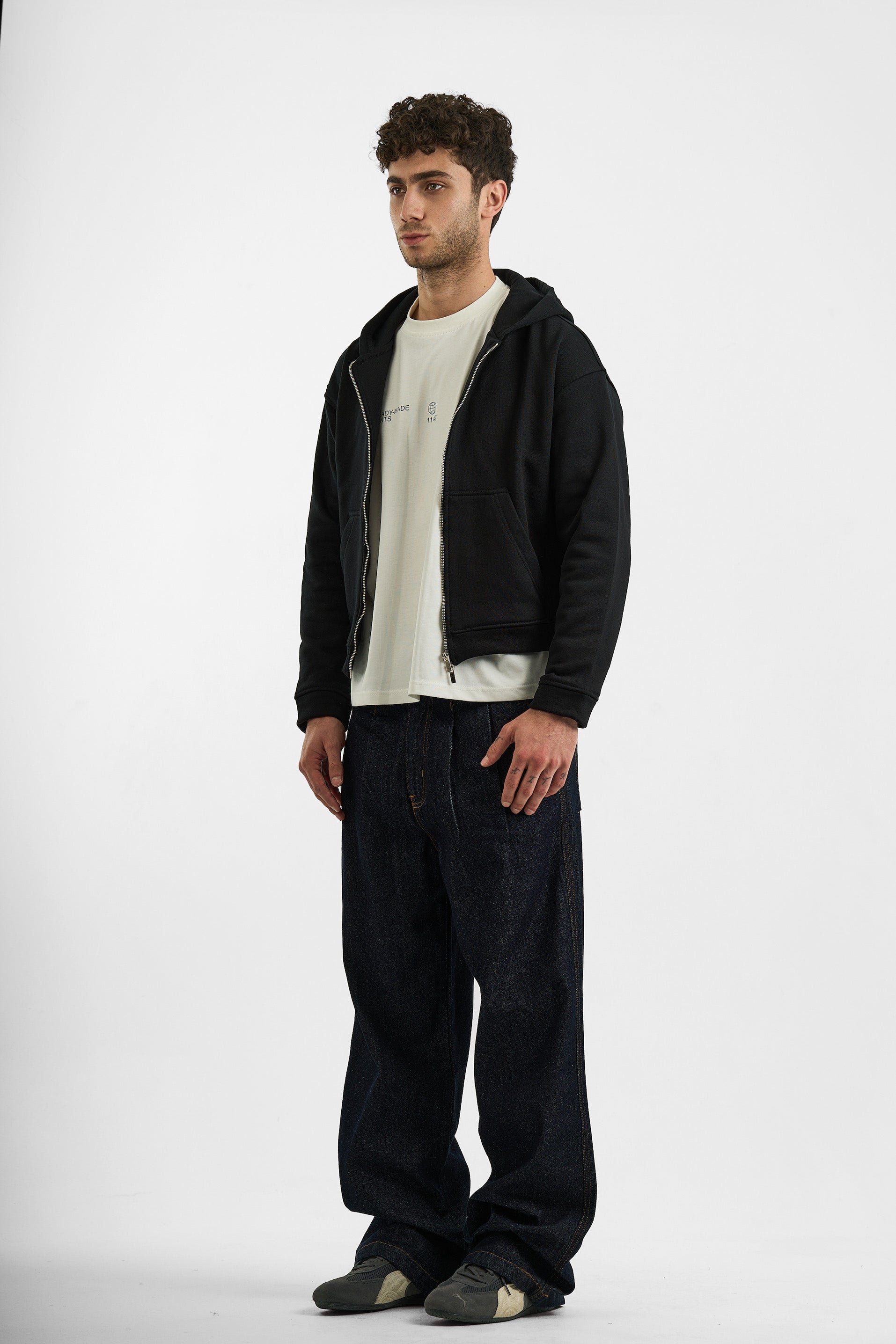 RAW BLUE DOUBLE PLEATED JEANS