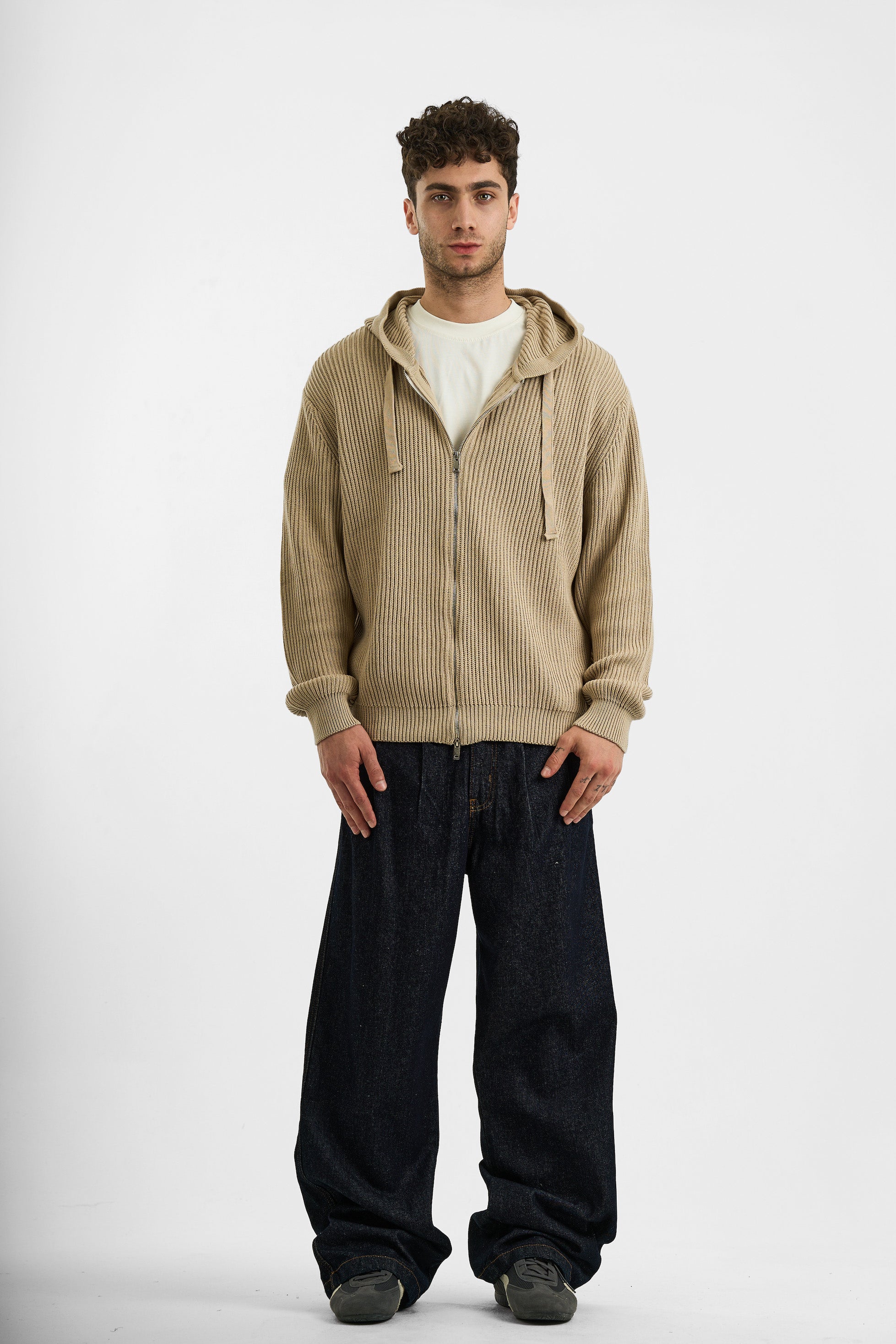 BEIGE KNIT ZIPUP