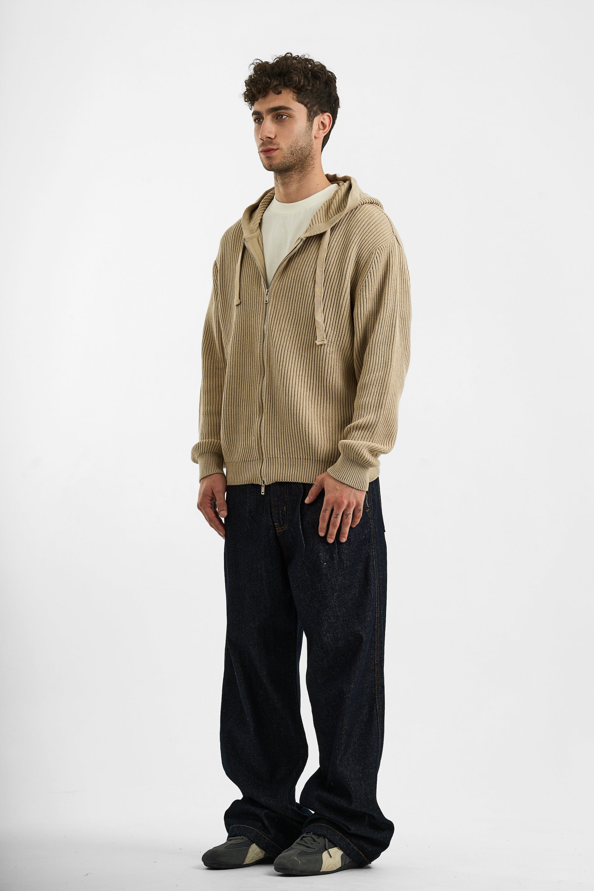 BEIGE KNIT ZIPUP