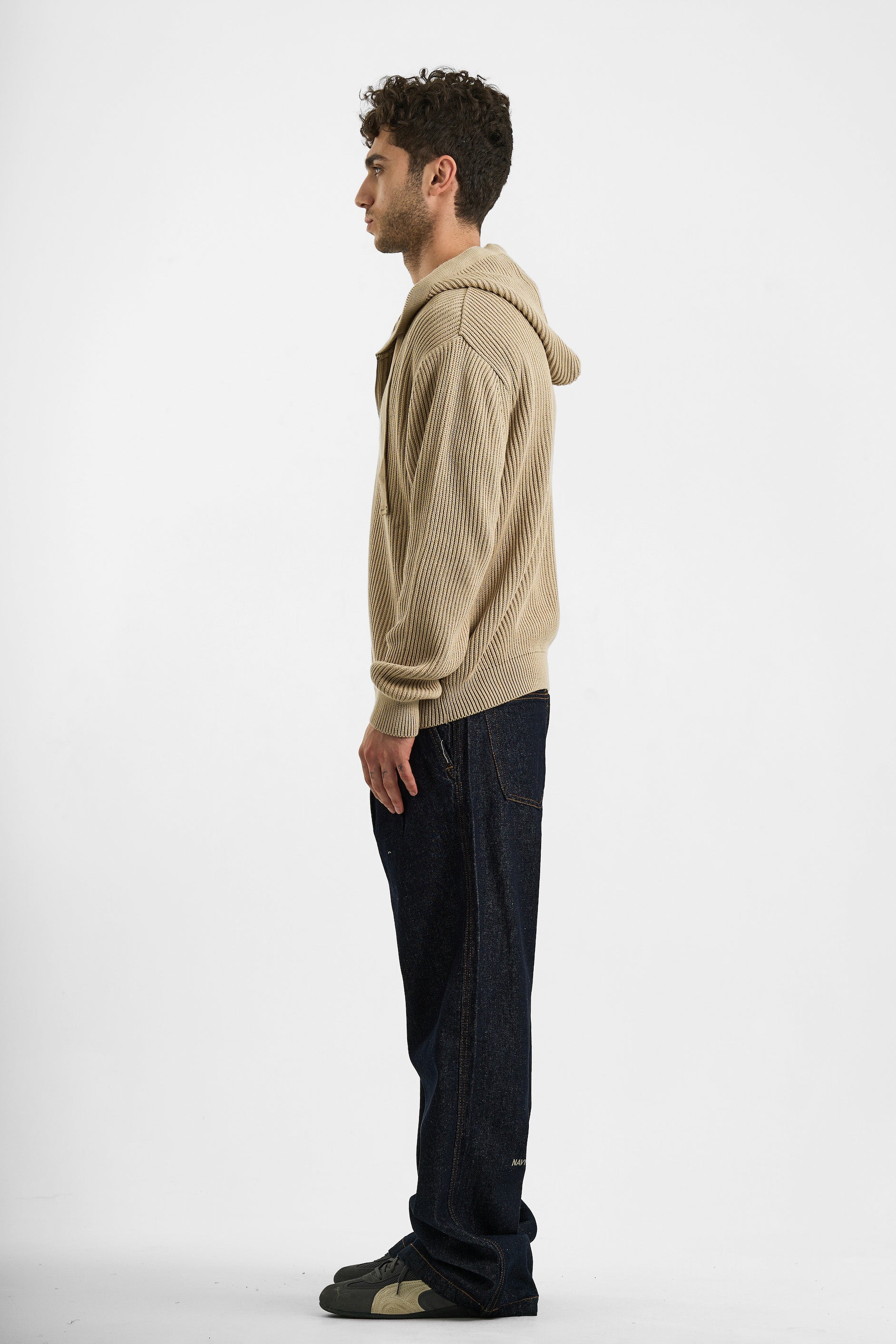 BEIGE KNIT ZIPUP