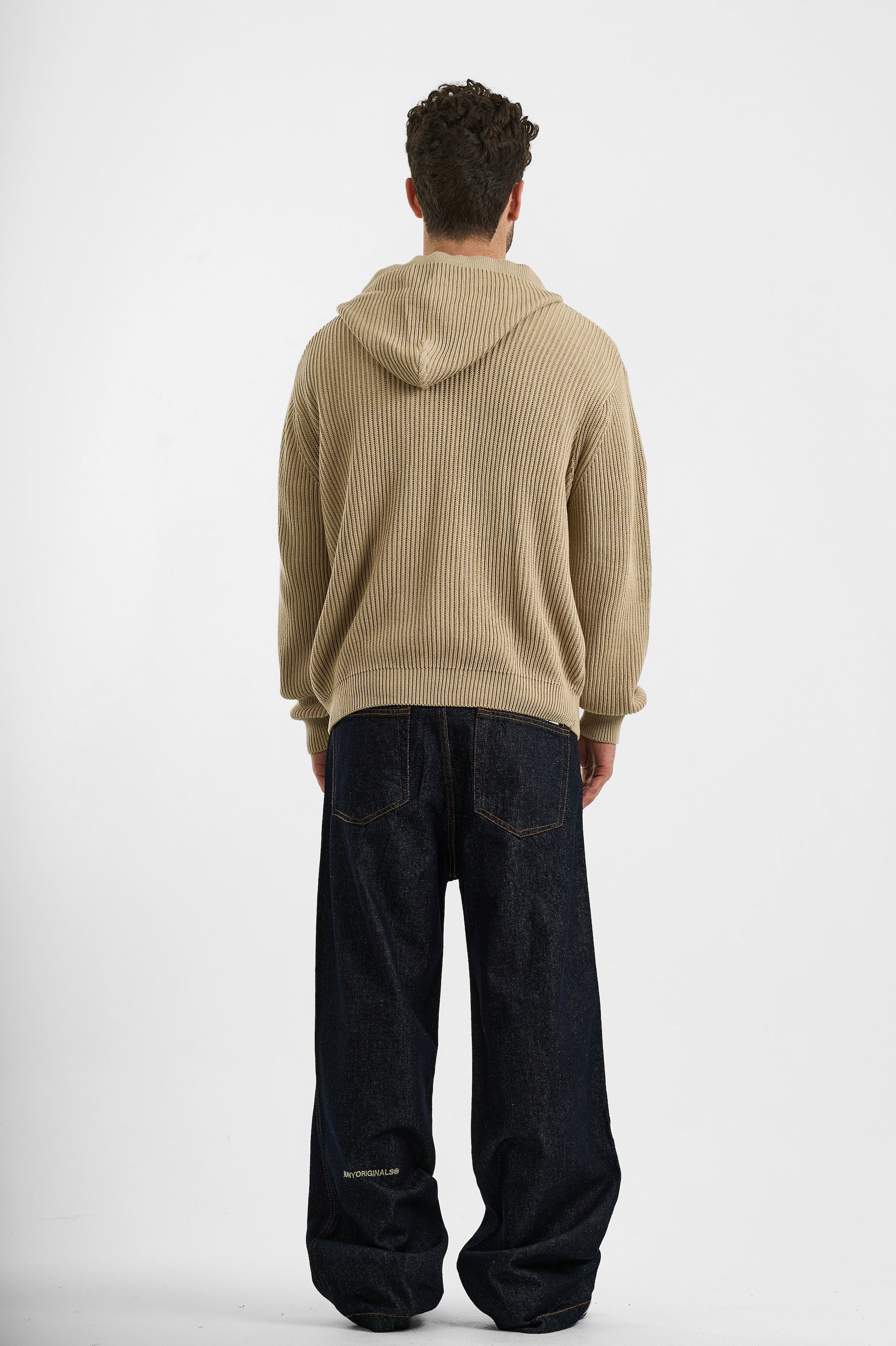 BEIGE KNIT ZIPUP