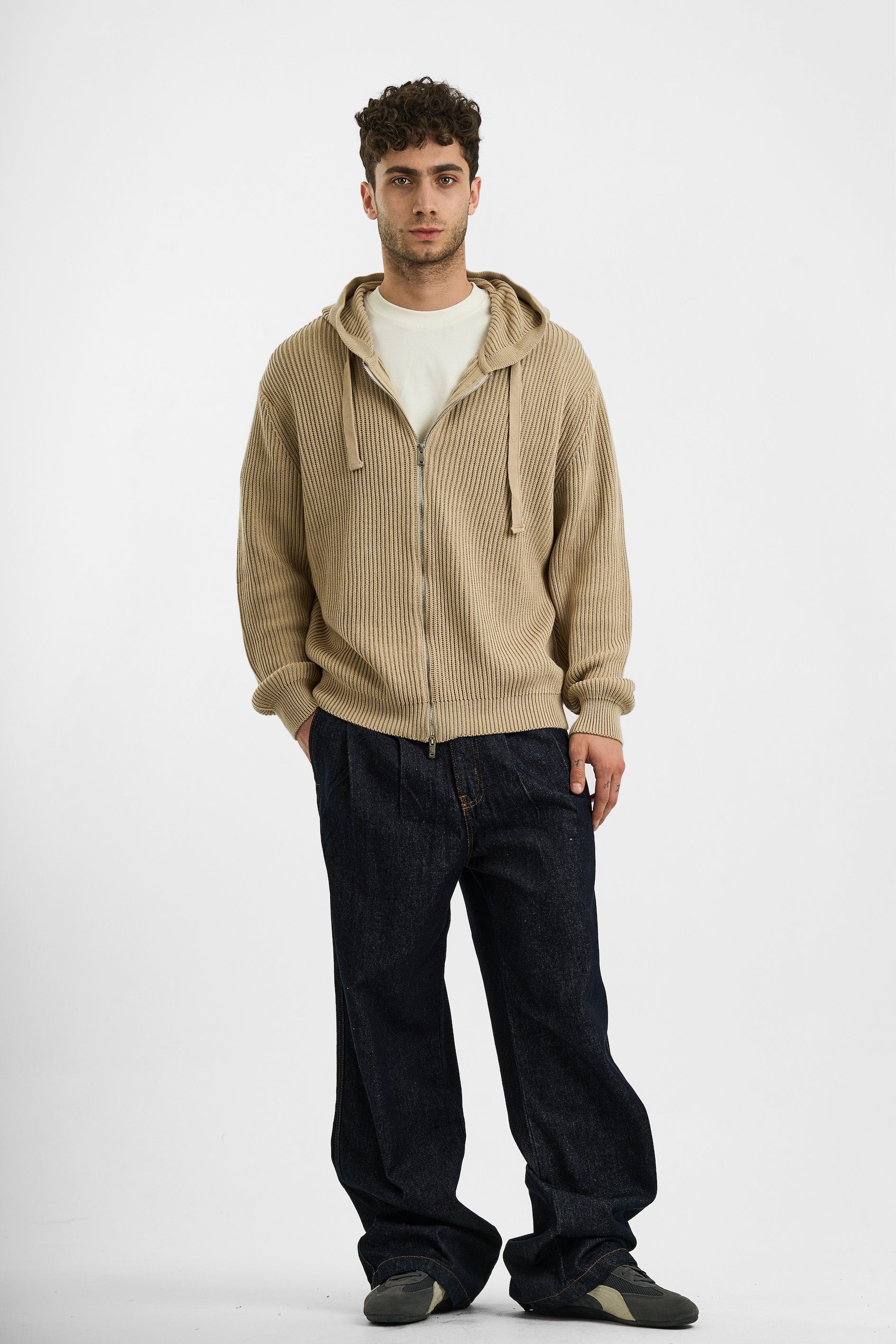 BEIGE KNIT ZIPUP