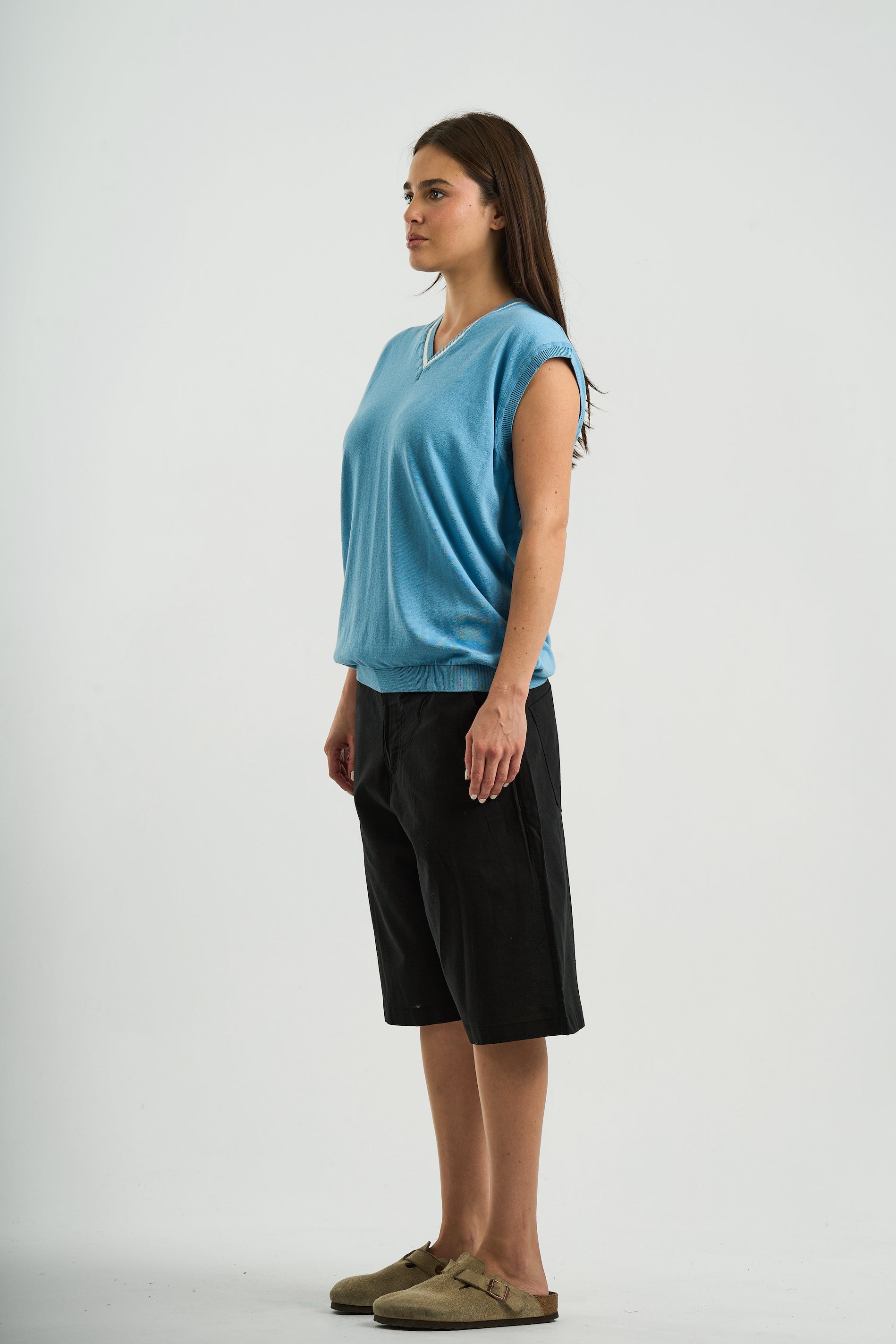 BLUE KNITTED VEST