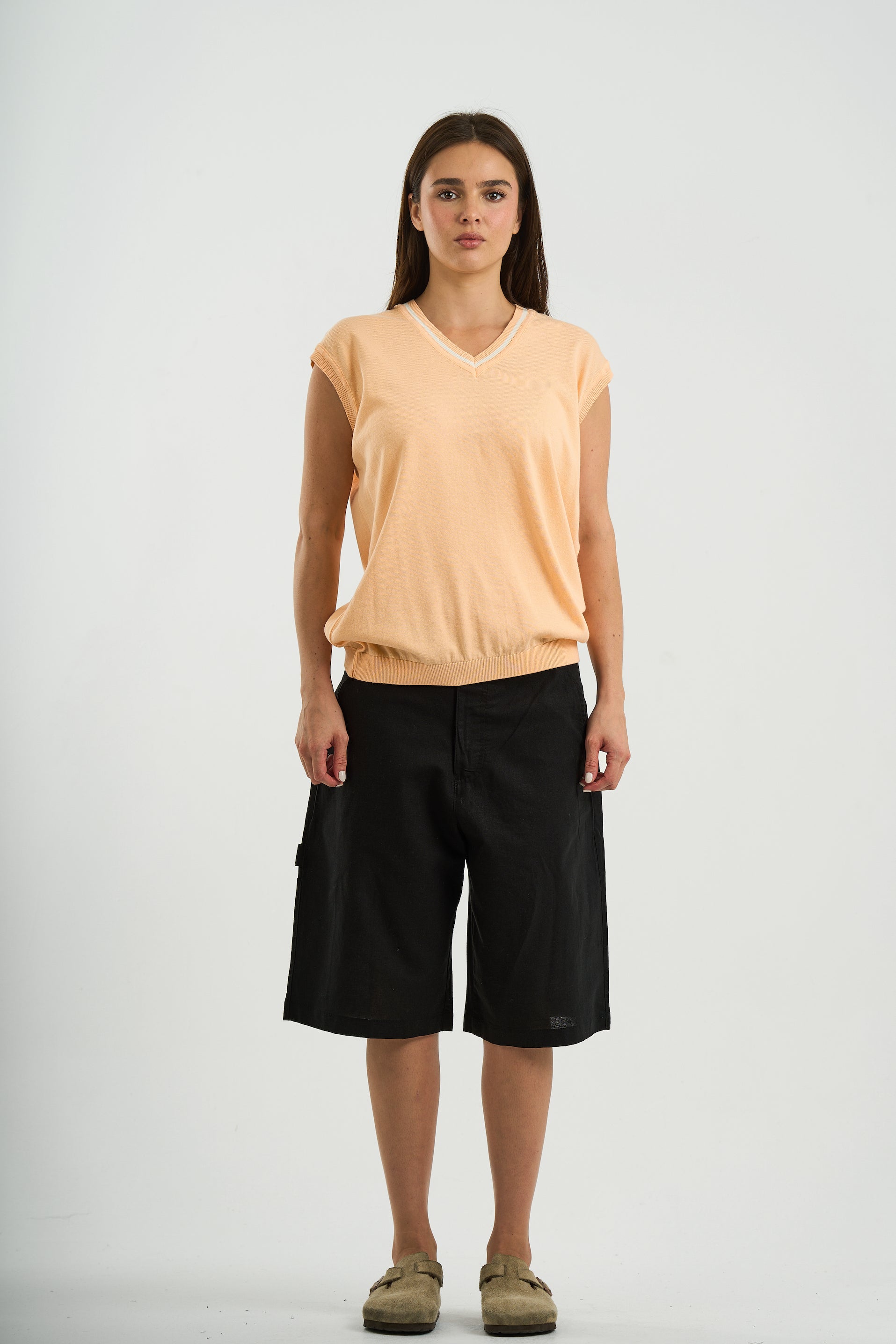 ORANGE KNITTED VEST