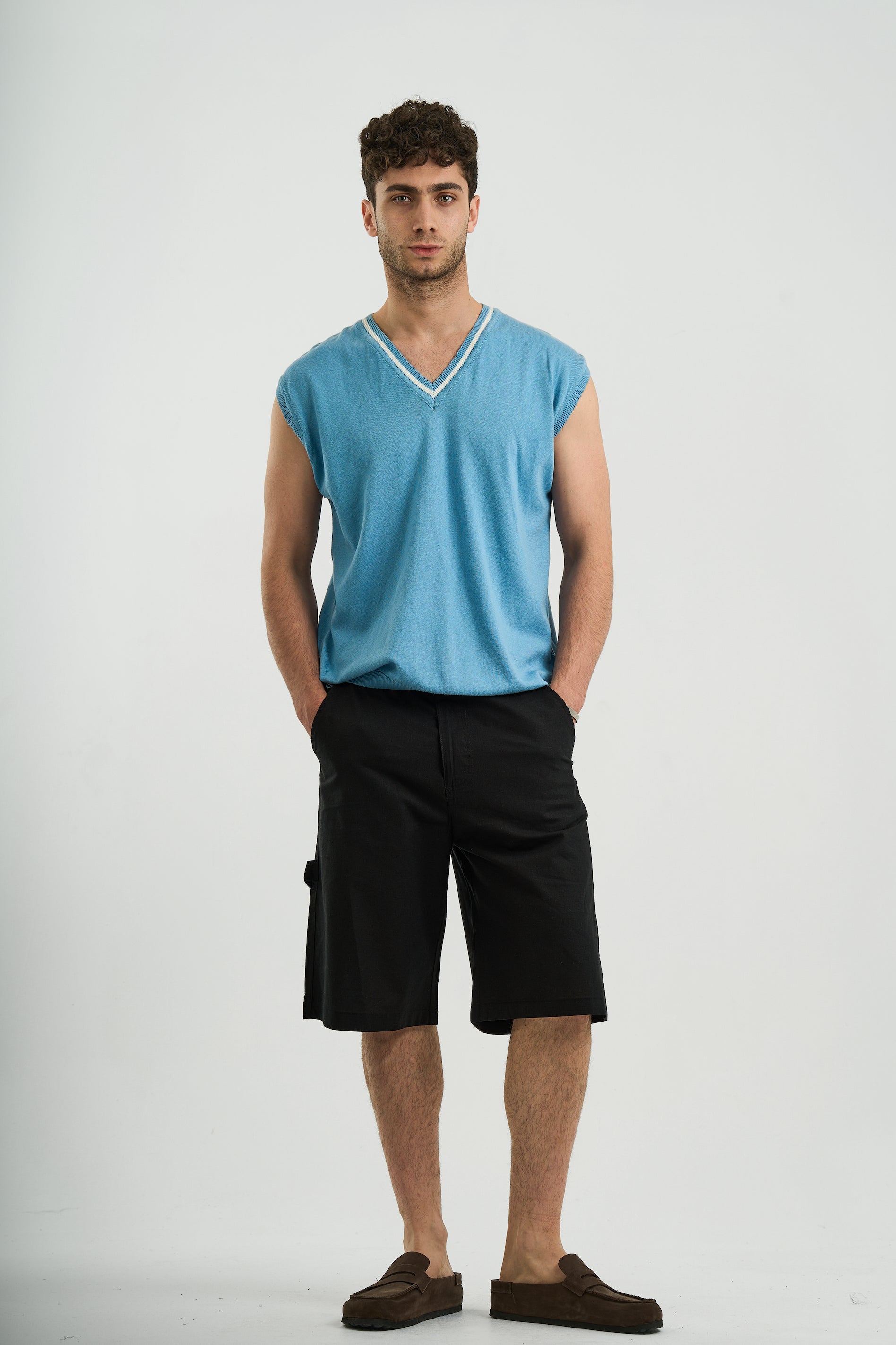 BLUE KNITTED VEST