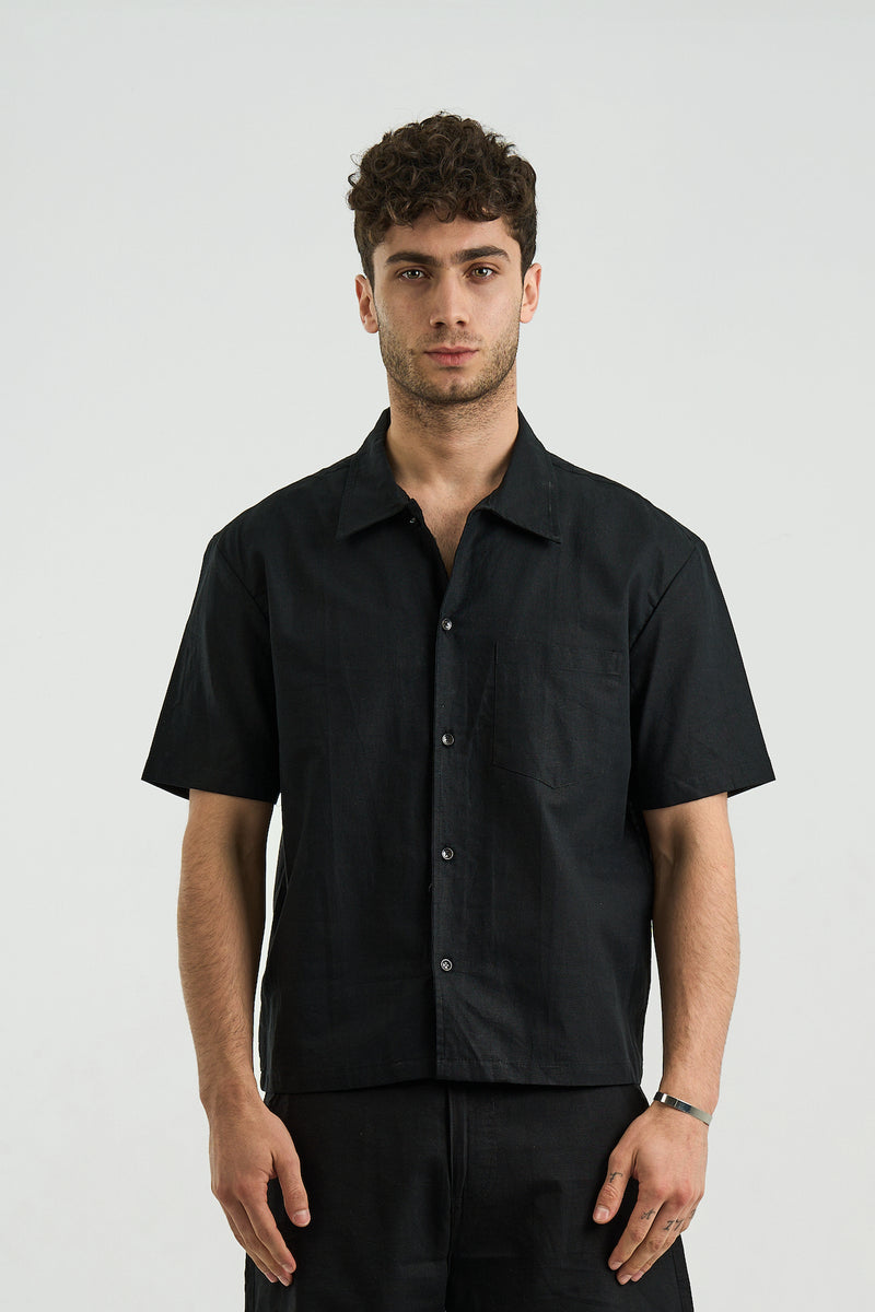 BLACK SHORT SLEEVE SHIRT