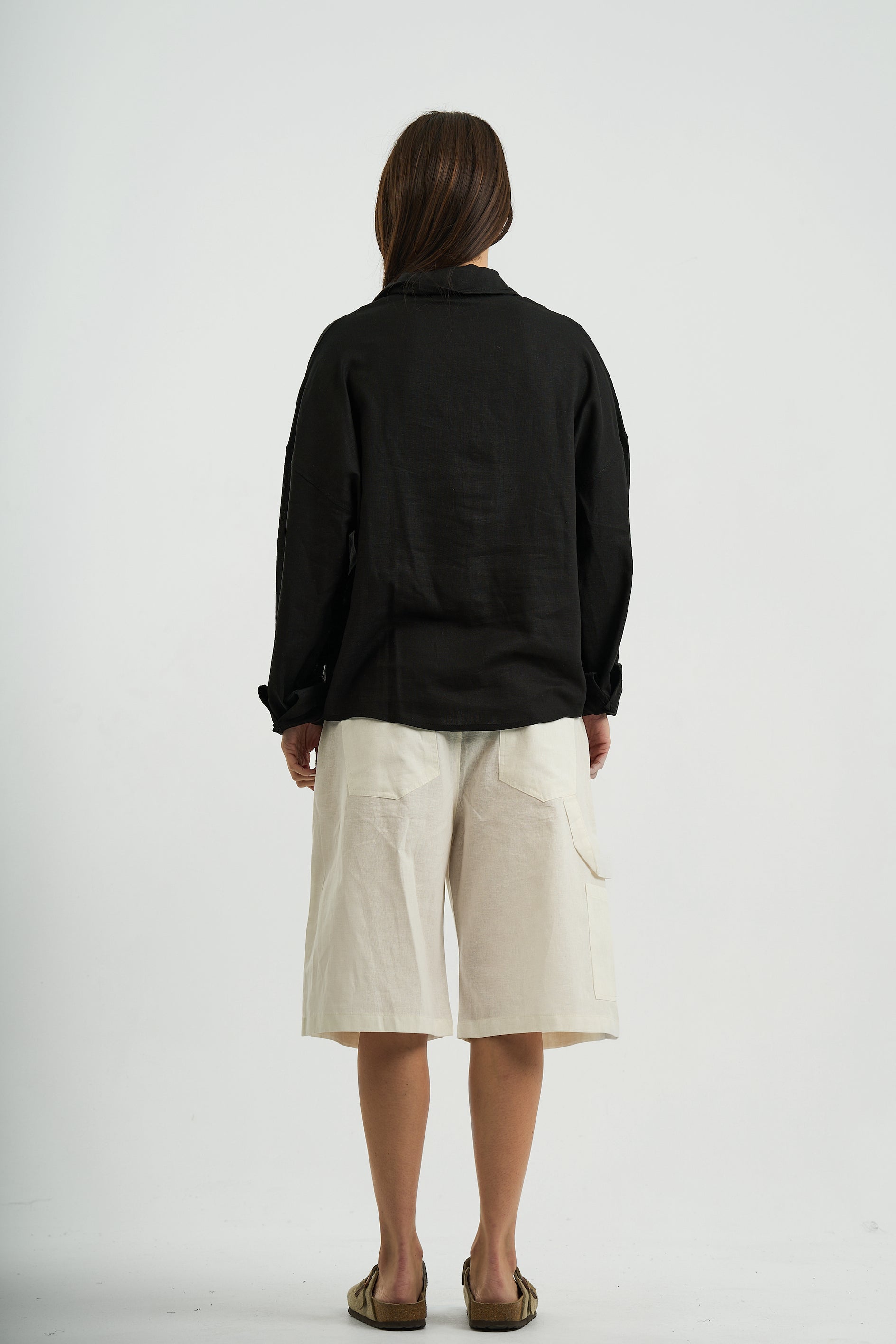 WHITE LINEN SHORT