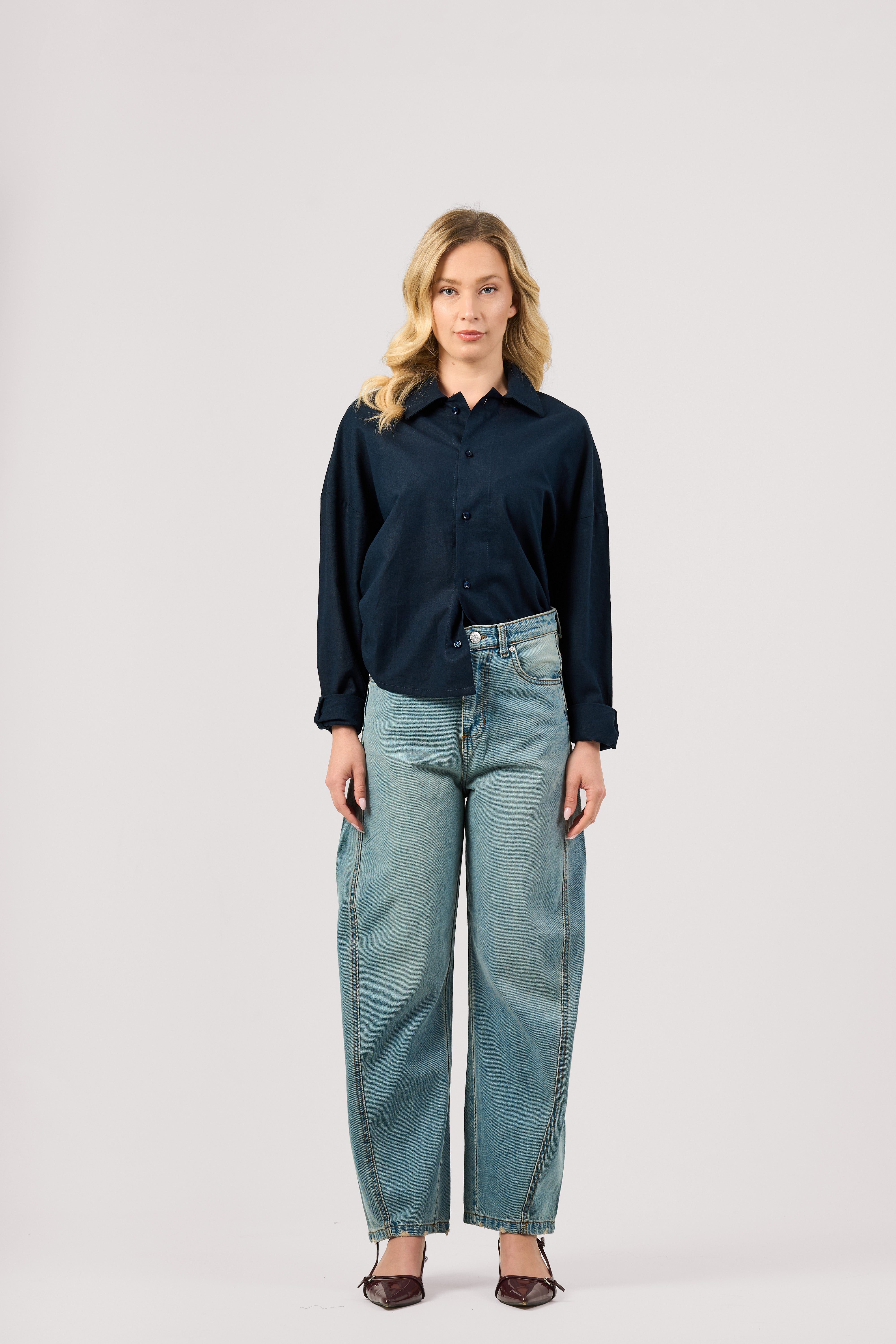 LIGHT BLUE BALLOON JEANS
