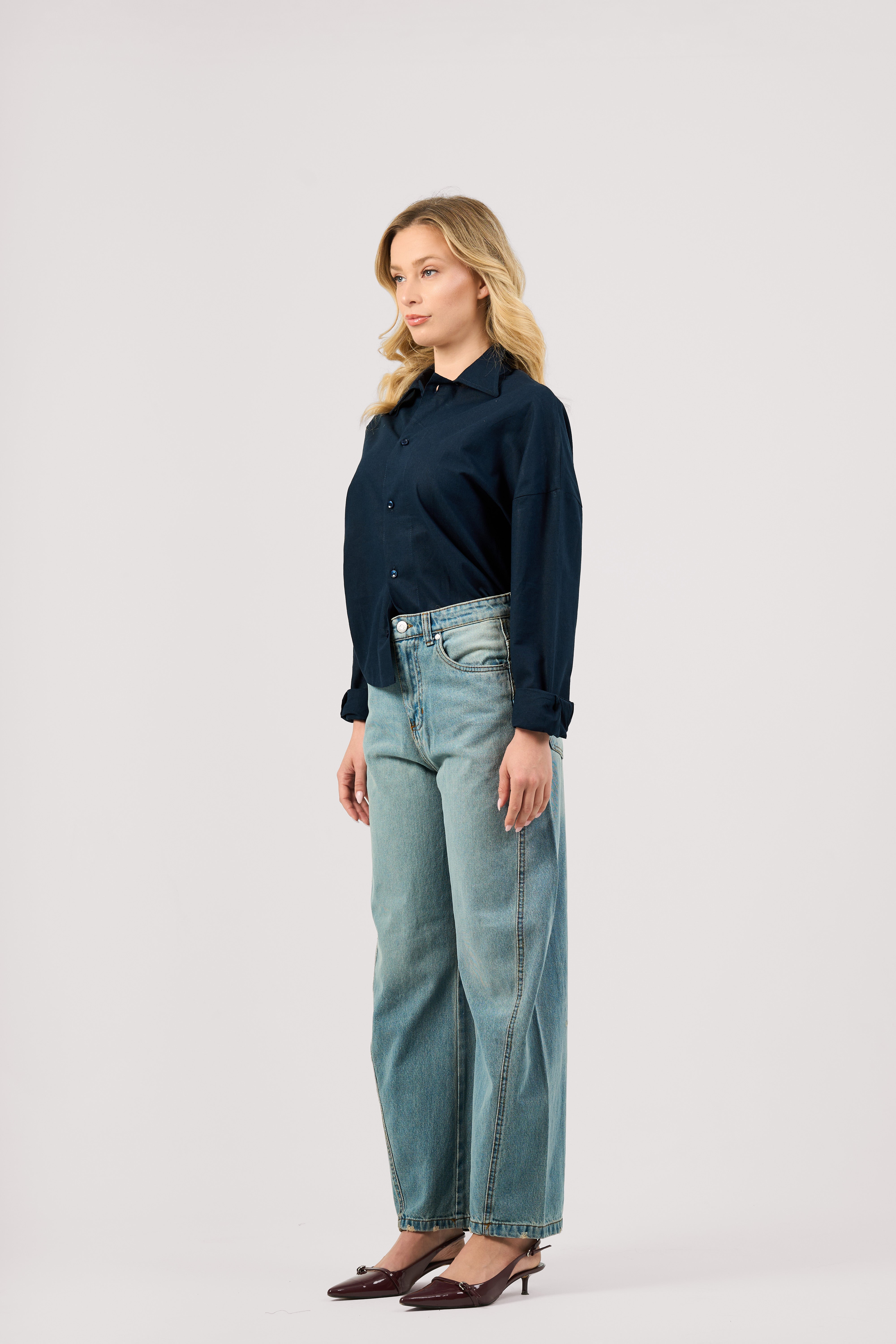 LIGHT BLUE BALLOON JEANS