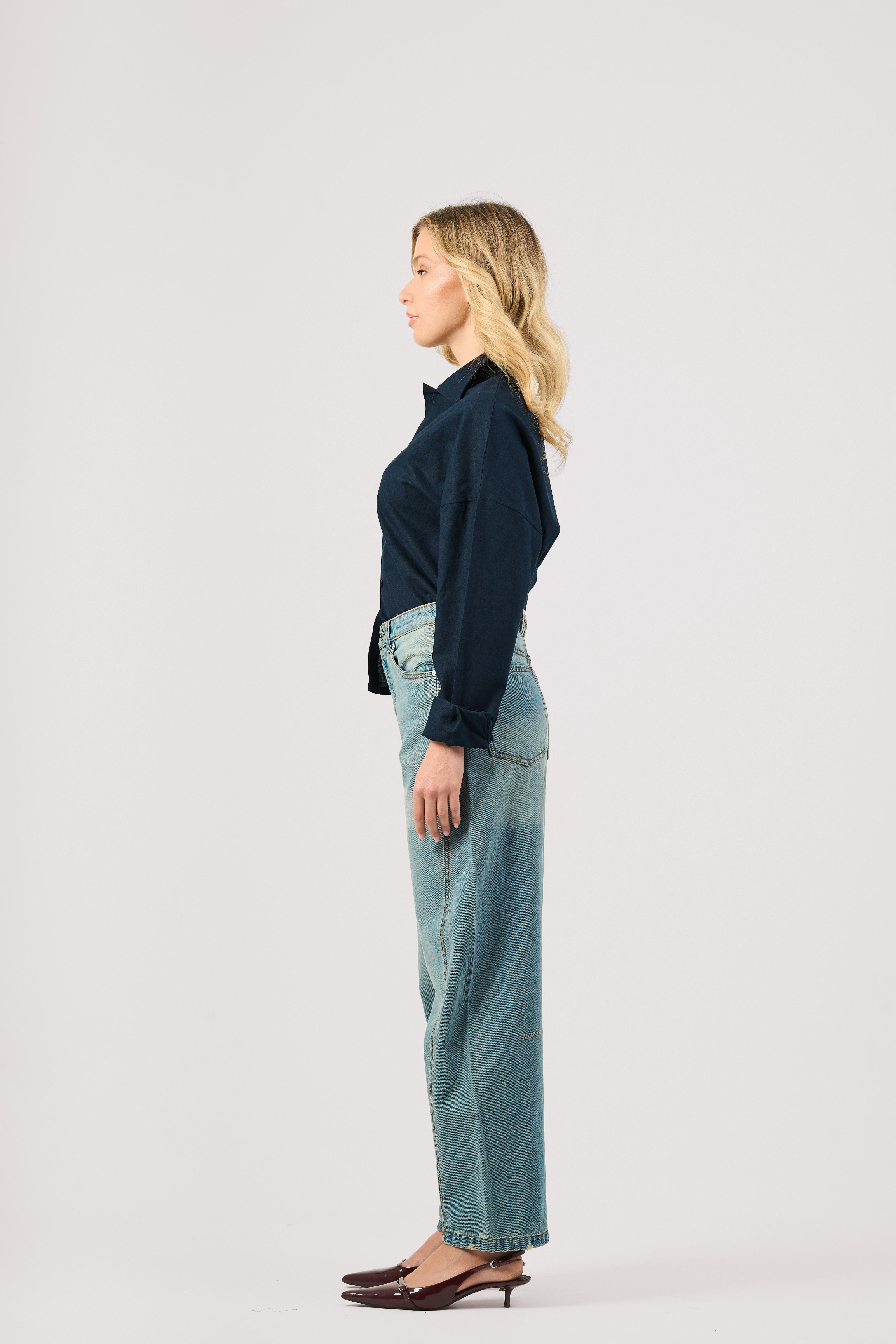 LIGHT BLUE BALLOON JEANS