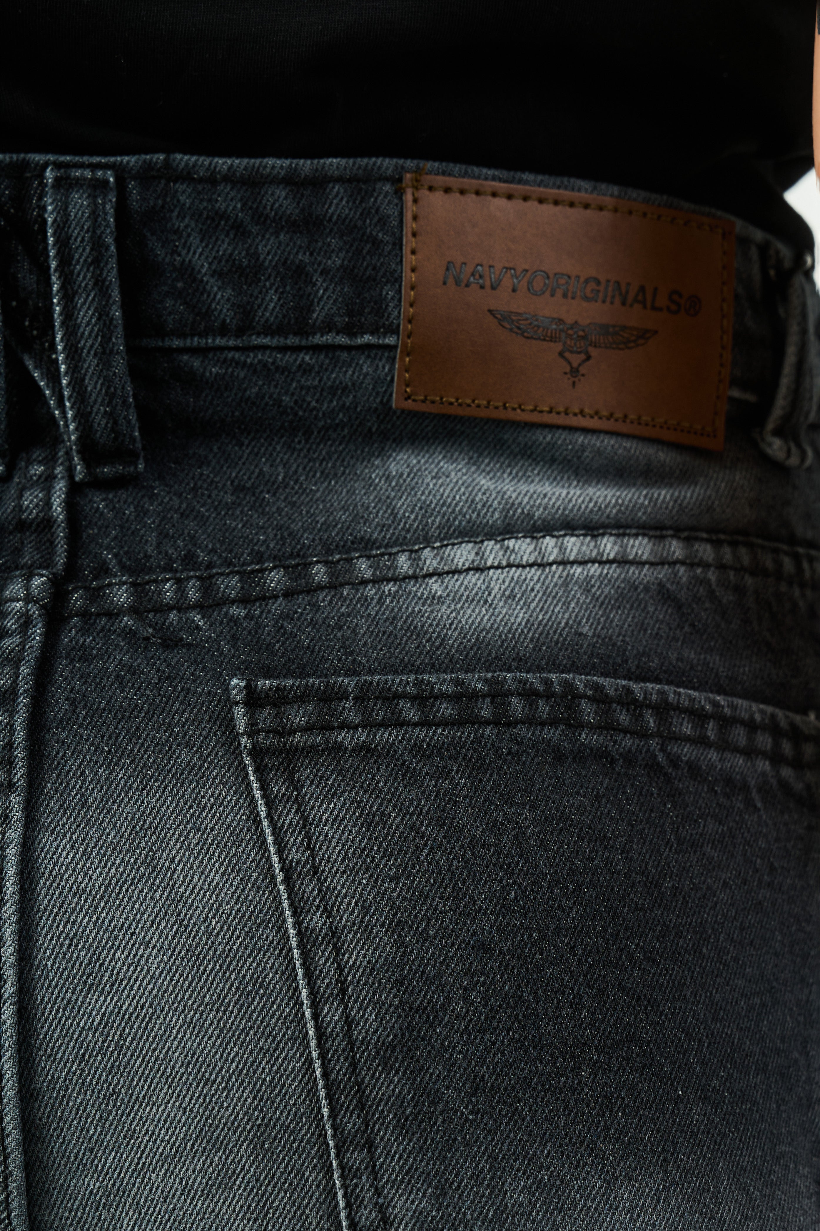 WASHED BLACK BALLOON JEANS
