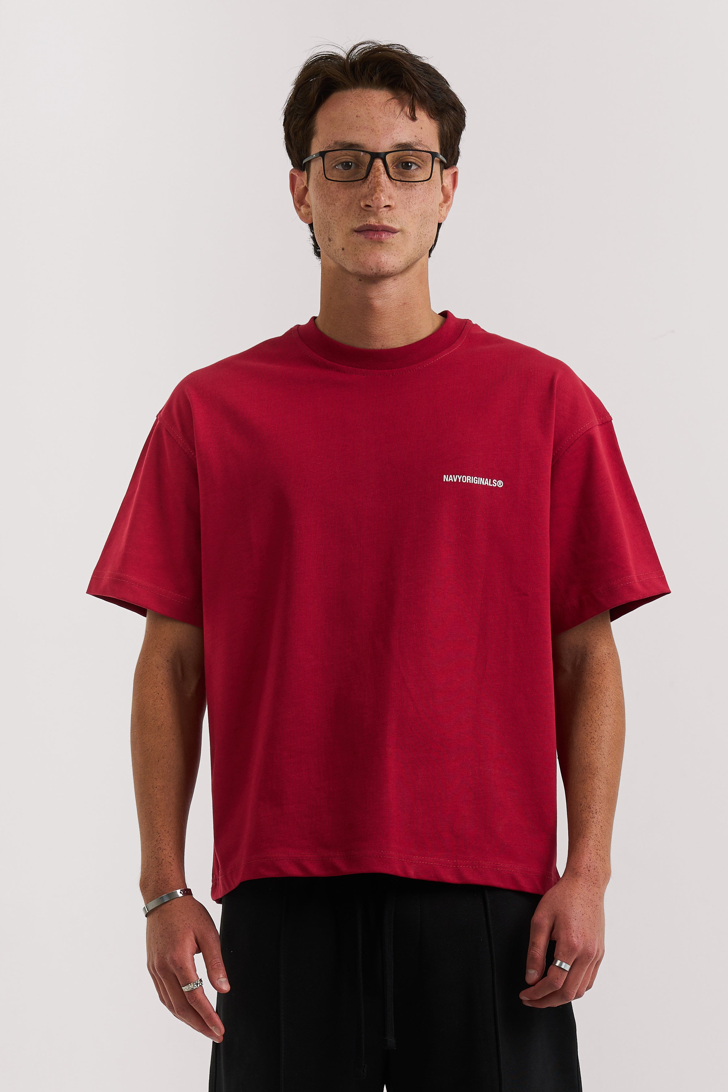 BURGUNDY BASIC T-SHIRT