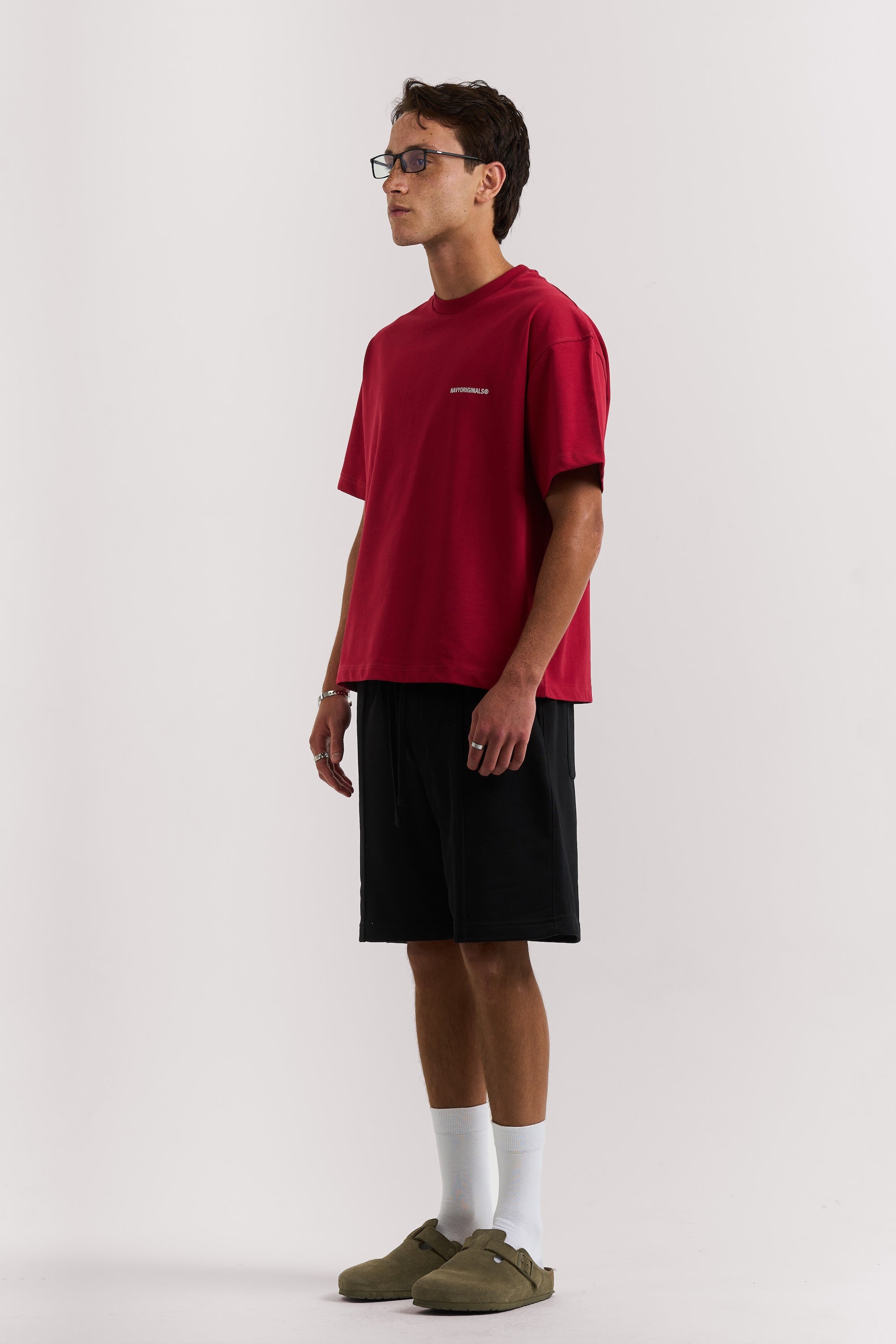 BURGUNDY BASIC T-SHIRT