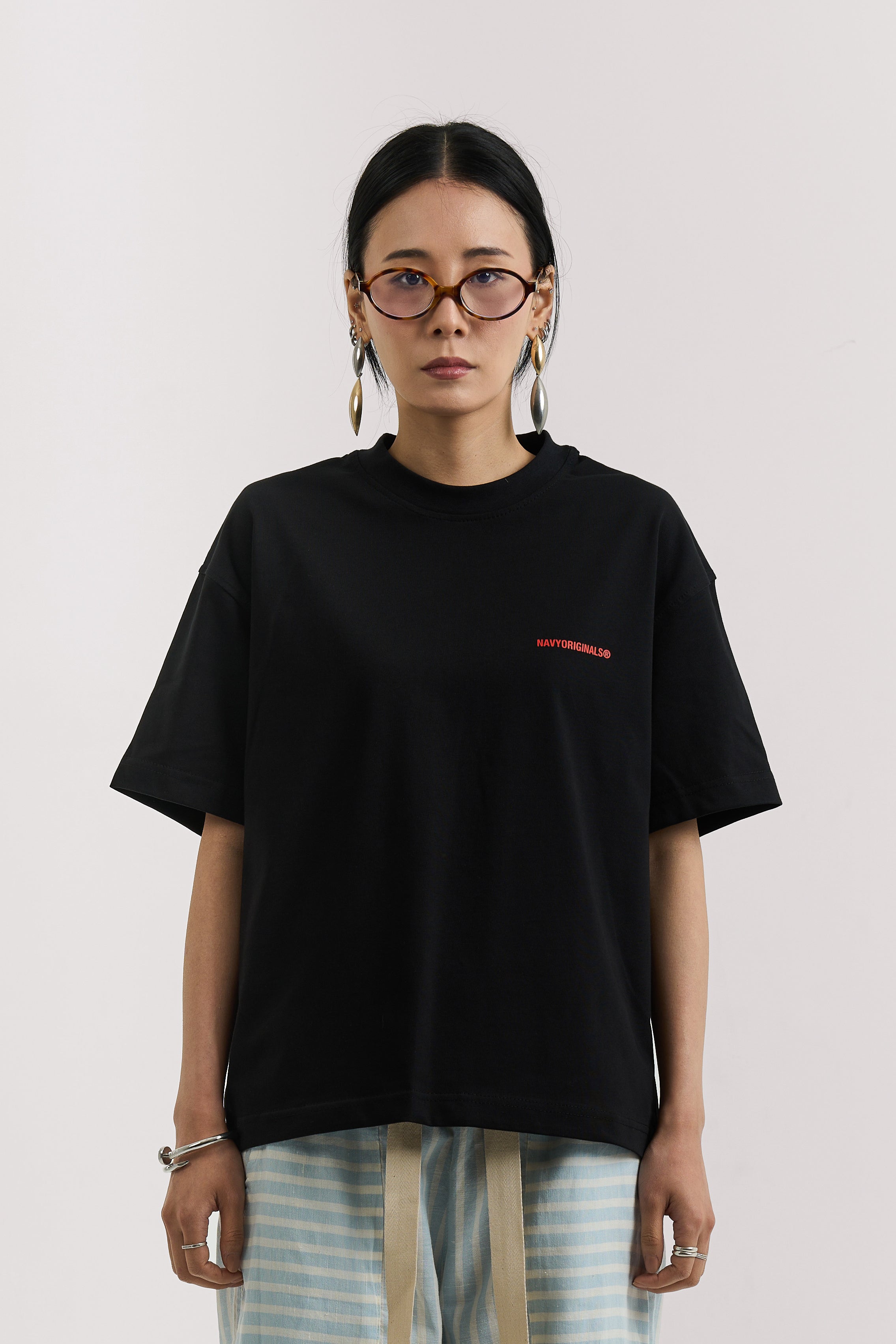 BLACK BASIC T-SHIRT