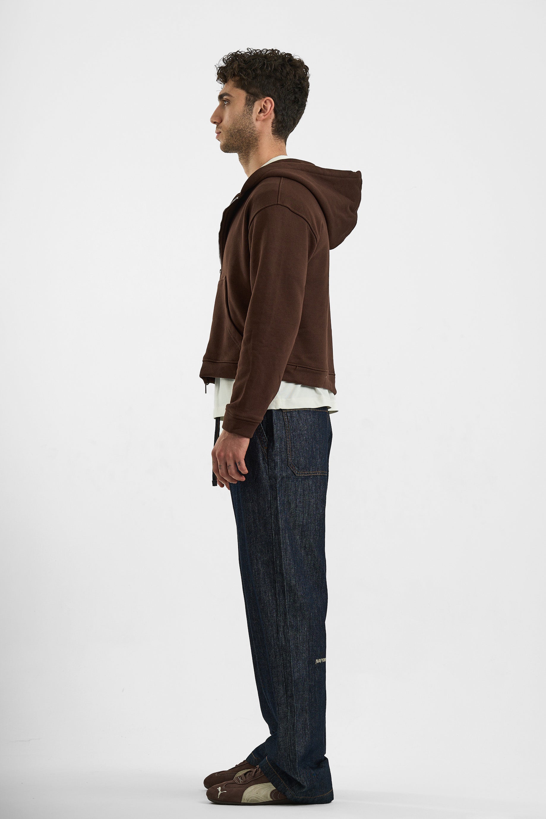 BROWN ESSENTIAL ZIP UP