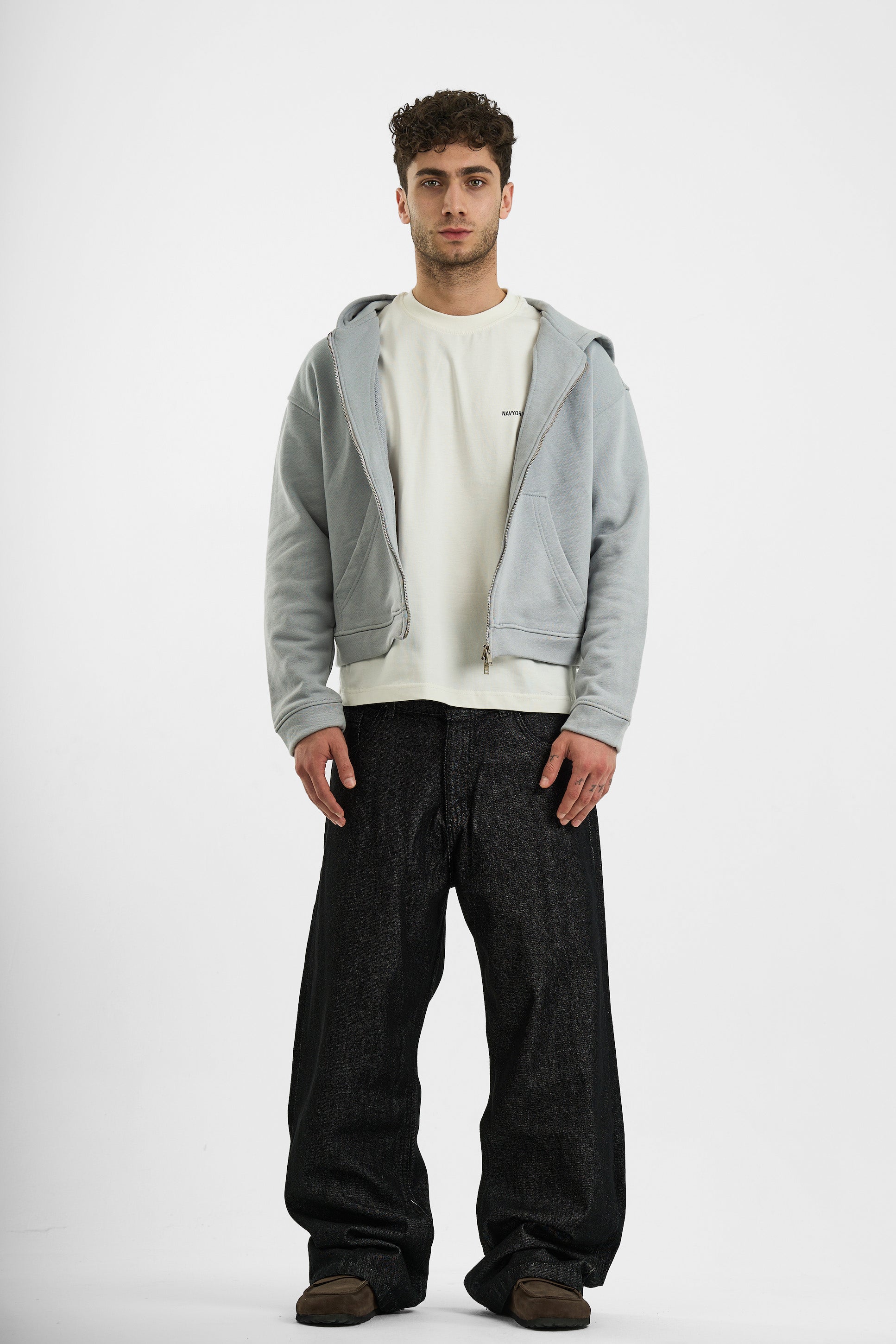 GREY ESSENTIAL ZIP UP